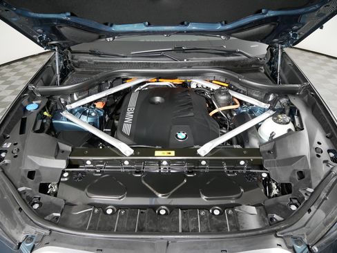 Used 2024 BMW X5 xDrive50e w/ Parking Assistance Package image 35