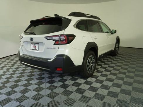 Certified 2025 Subaru Outback Premium w/ Popular Package #1A image 8