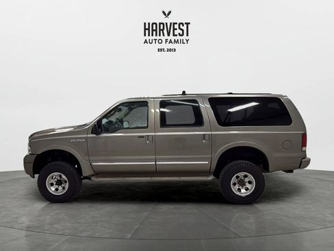 Used 2005 Ford Excursion Limited AWD/4WD image 2