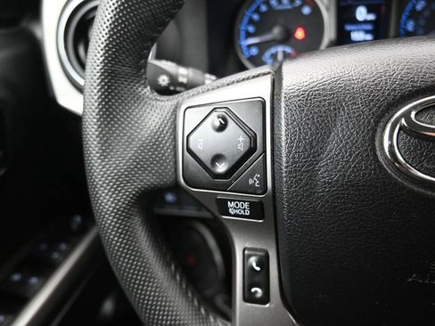 Used 2022 Toyota Tacoma SR5 image 22