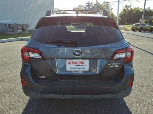Used 2017 Subaru Outback 2.5i Limited AWD/4WD image 11