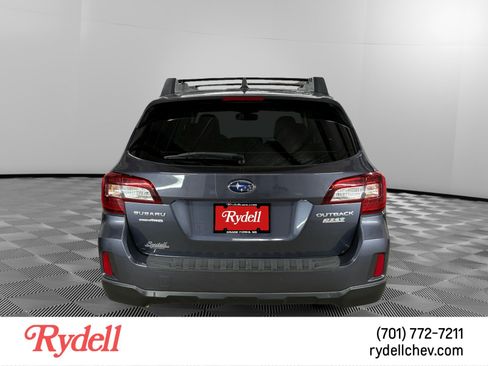 Used 2017 Subaru Outback 2.5i Limited w/ Popular Package #5 AWD/4WD image 4