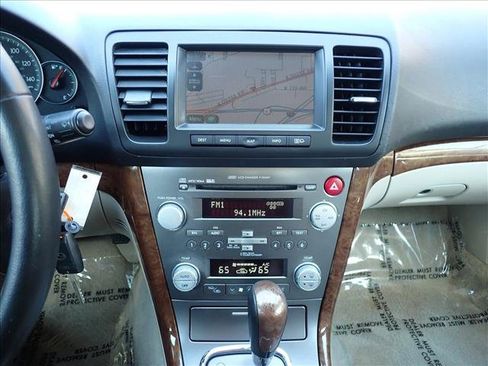 Used 2008 Subaru Outback 2.5i Limited AWD/4WD image 15