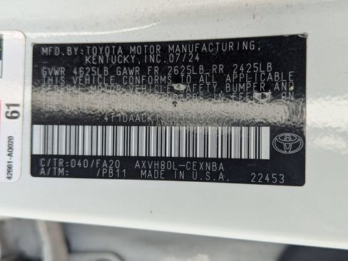 Used 2025 Toyota Camry LE FWD image 34