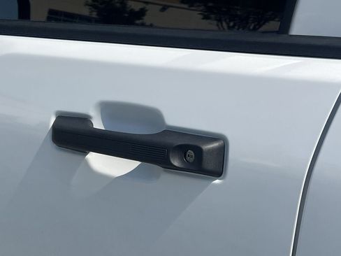 New 2026 Ford Maverick XL FWD image 24