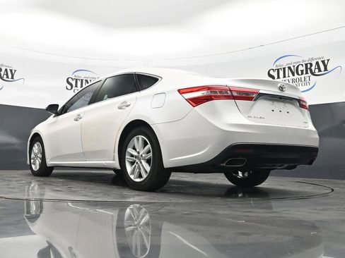 Used 2014 Toyota Avalon XLE FWD image 30