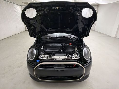 Certified 2025 MINI Cooper S image 28