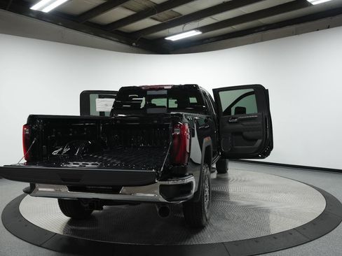 New 2026 GMC Sierra 2500 SLT w/ SLT Convenience Package AWD/4WD image 11