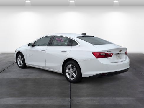 Used 2020 Chevrolet Malibu LS w/ Driver Confidence Package II FWD image 3