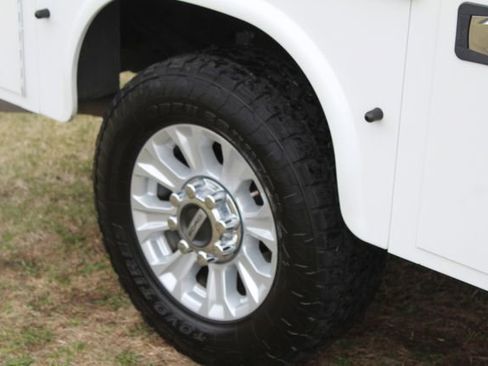 Used 2022 Ford F250 XL w/ STX Appearance Package AWD/4WD image 24