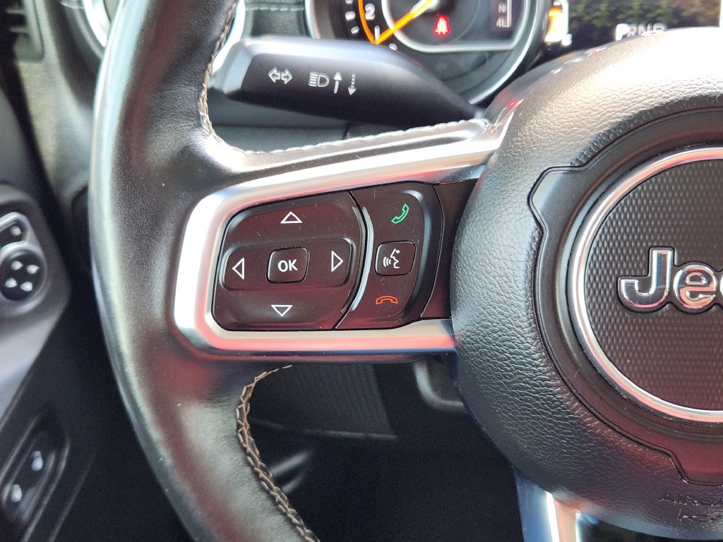 Used 2018 Jeep Wrangler Unlimited Sahara AWD/4WD image 18
