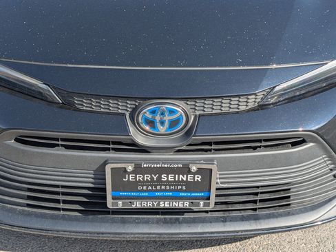Used 2024 Toyota Corolla LE FWD image 9