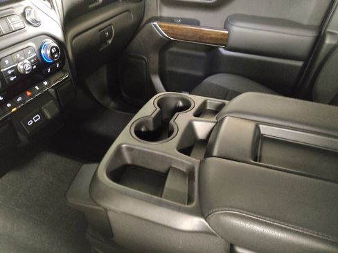 Used 2022 GMC Sierra 1500 Elevation image 26