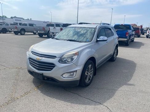 Used 2016 Chevrolet Equinox LTZ w/ Enhanced Convenience Package image 2