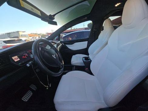 Used 2020 Tesla Model X Performance image 7