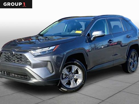 Used 2024 Toyota RAV4 XLE image 1