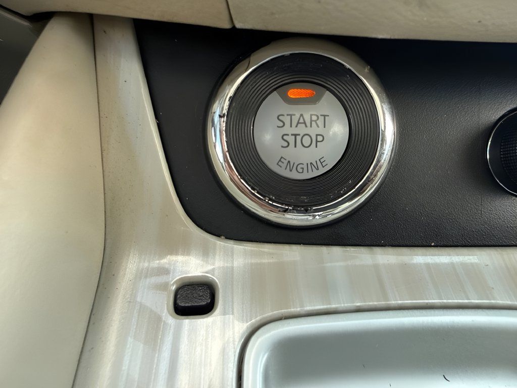 Used 2017 Nissan Murano Platinum w/ Platinum Technology Package FWD image 37