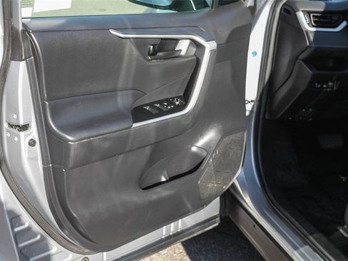 Used 2021 Toyota RAV4 LE image 26