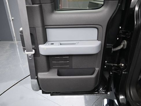 Used 2013 Ford F150 XLT w/ XLT Chrome Pkg AWD/4WD image 30