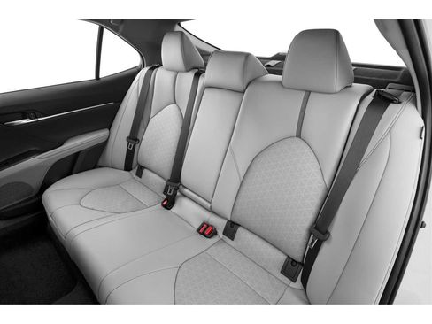 Used 2024 Toyota Camry XSE FWD image 9