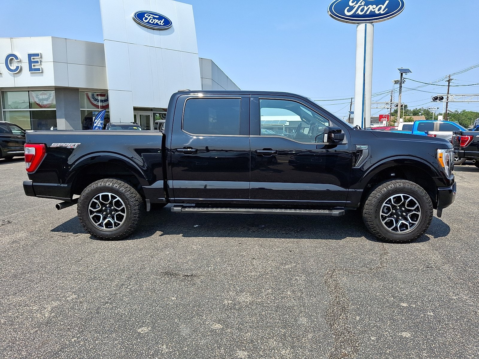 Certified 2023 Ford F150 Lariat AWD/4WD image 6