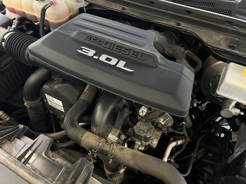 Used 2021 RAM 1500 Limited w/ Body Color Bumper Group AWD/4WD image 45