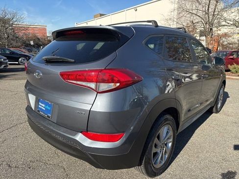 Used 2017 Hyundai Tucson SE image 17