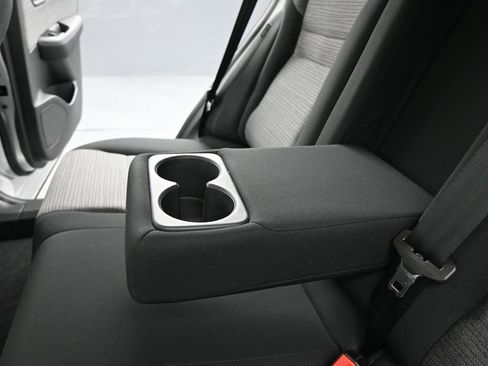 Used 2023 Nissan Rogue SV image 16