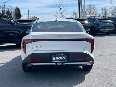 New 2026 Kia K4 LX image 6