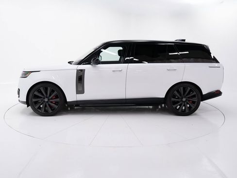 Used 2023 Land Rover Range Rover SV image 2
