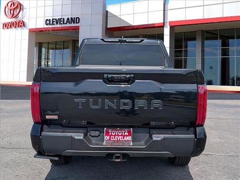 Used 2024 Toyota Tundra Limited AWD/4WD image 6