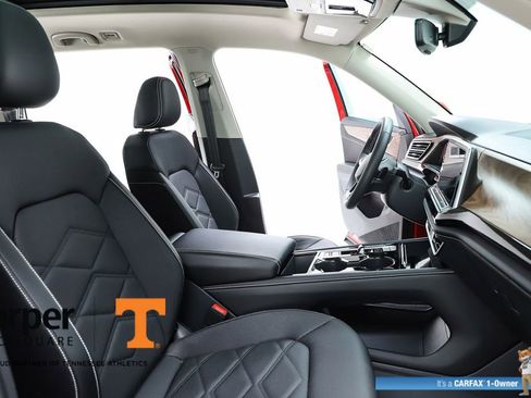 Used 2024 Volkswagen Atlas SE FWD image 36