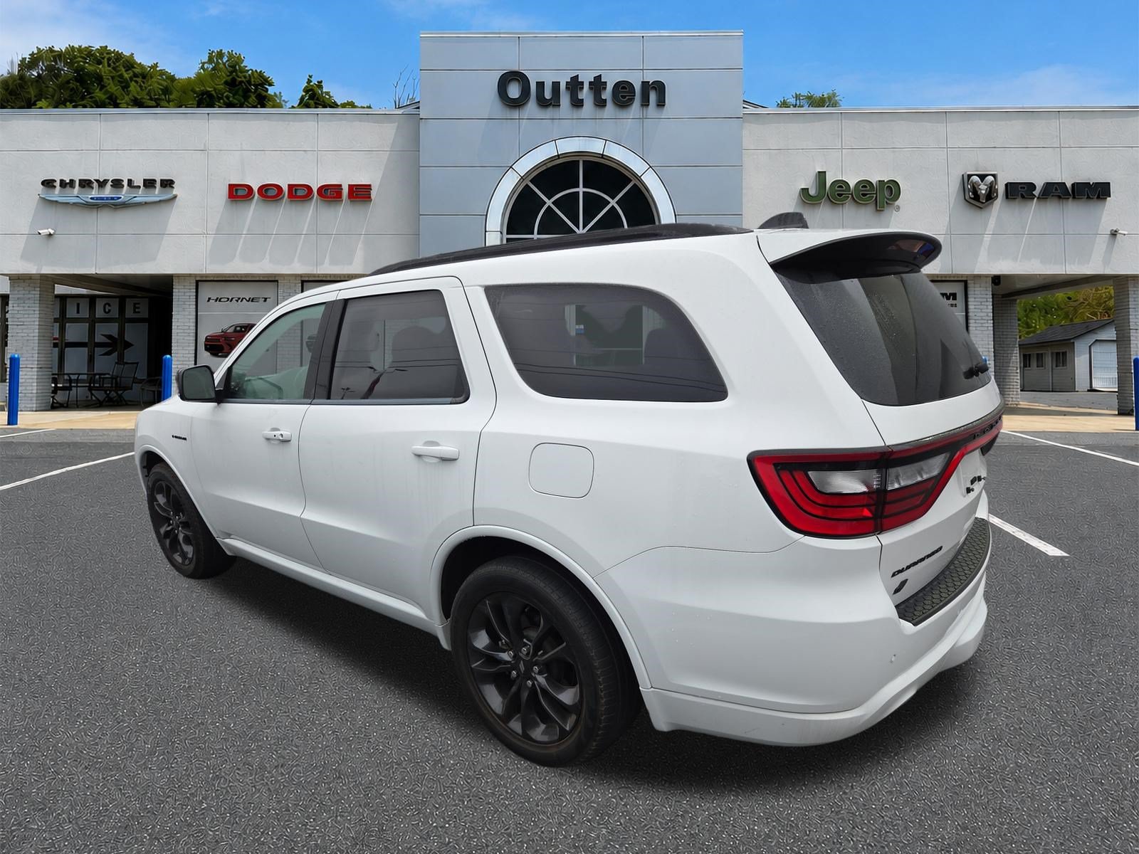 Used 2023 Dodge Durango R/T AWD/4WD image 5