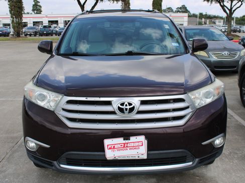 Used 2013 Toyota Highlander Limited FWD image 3