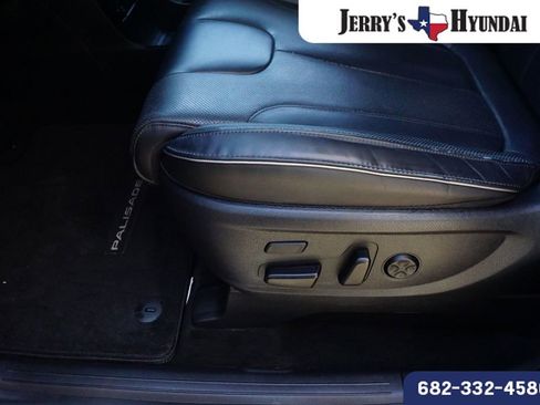 Used 2021 Hyundai Palisade Calligraphy image 18
