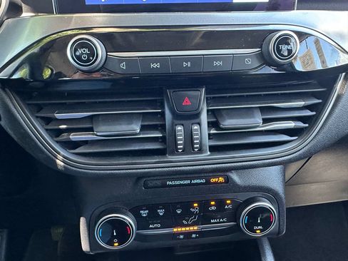 Used 2025 Ford Escape Active FWD image 30