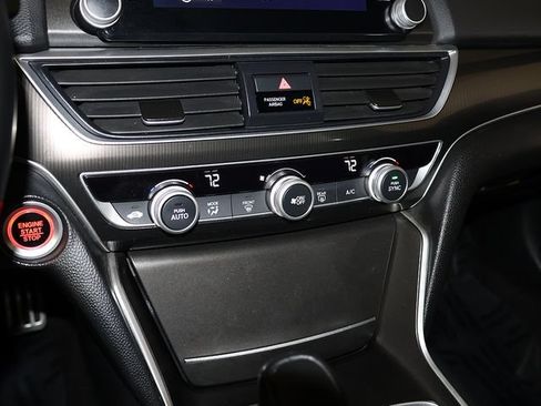 Used 2019 Honda Accord Sport image 19