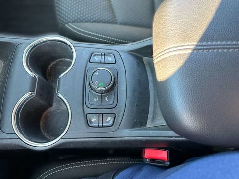 Used 2024 GMC Terrain SLE w/ Driver Convenience Package AWD/4WD image 22