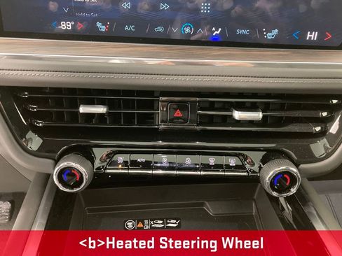 Used 2025 Chevrolet Suburban Z71 w/ Comfort Package image 9