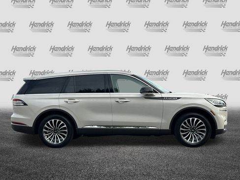 Used 2023 Lincoln Aviator Reserve w/ Elements Package Plus image 3