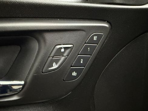 Used 2017 Chevrolet Malibu Premier w/ Premier Sun and Wheel Package FWD image 13