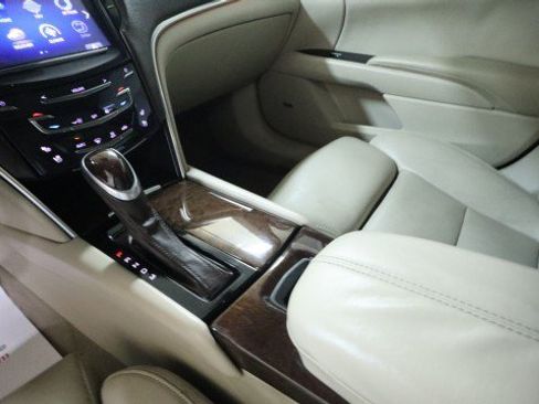 Used 2013 Cadillac XTS Premium AWD/4WD image 21