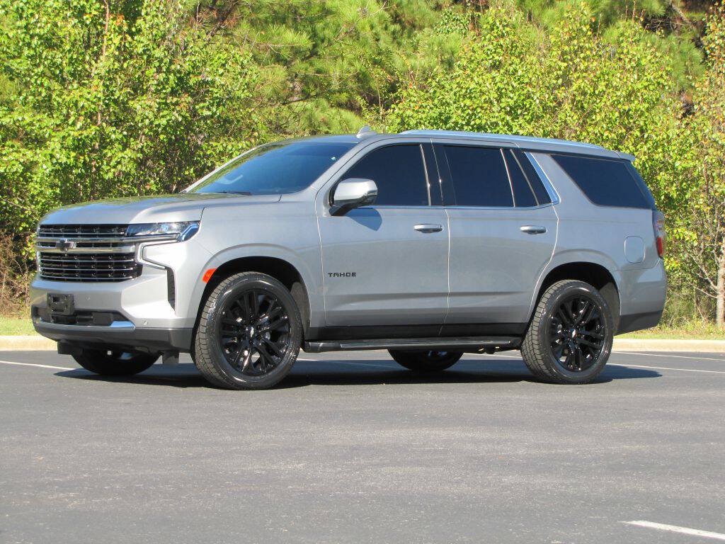 Used 2023 Chevrolet Tahoe LT w/ LT Signature Plus Package RWD image 3