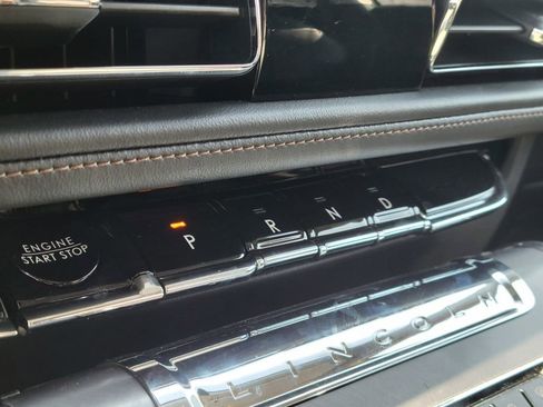 Used 2025 Lincoln Aviator AWD image 24