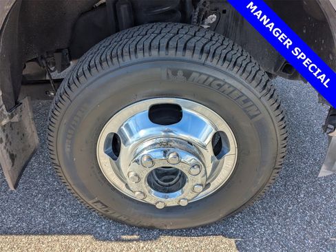 Used 2024 Ford F350 King Ranch w/ Chrome Package image 11