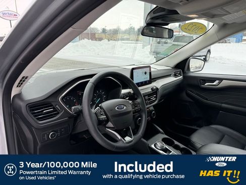 Used 2022 Ford Escape SEL image 2