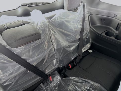 New 2025 Honda Pilot Sport image 38