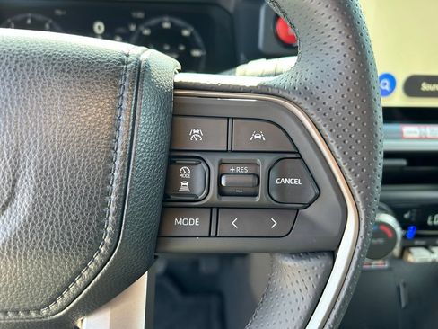Used 2026 Toyota 4Runner TRD Off-Road Premium AWD/4WD image 11