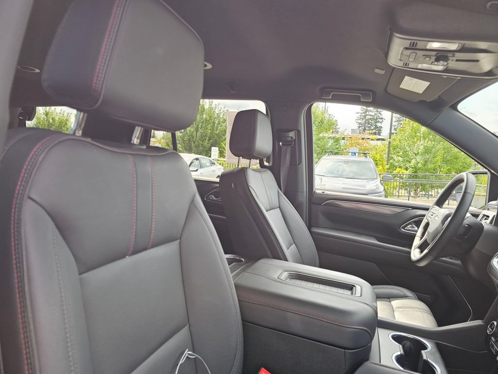 Used 2023 Chevrolet Tahoe RST w/ Luxury Package AWD/4WD image 44