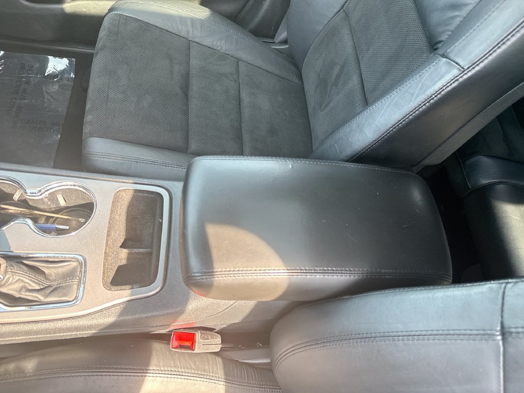 Used 2020 Jeep Grand Cherokee Altitude AWD/4WD image 27